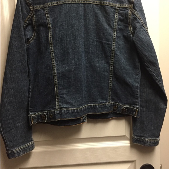 Levi Strauss jean jacket- small - Picture 4 of 4